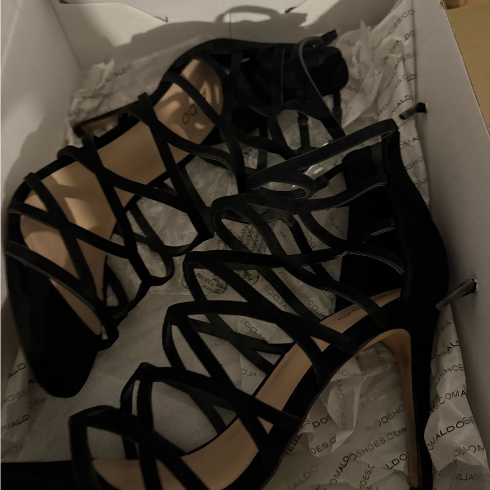 Aldo Black Strappy Heels Elegant Design